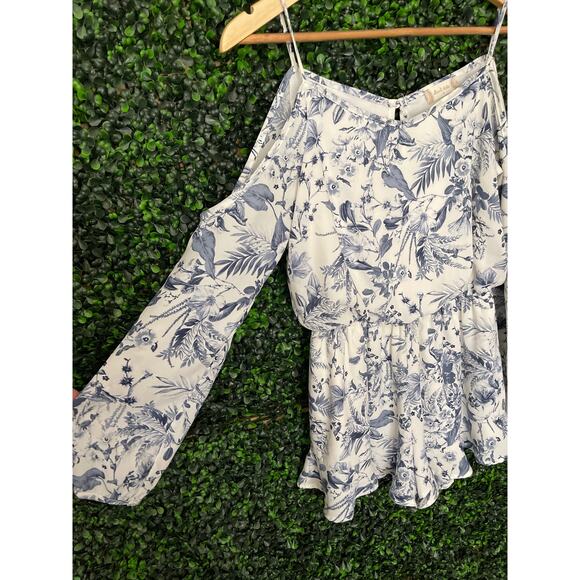 Altar’d State women’s Floral Romper Size S - Picture 3 of 8